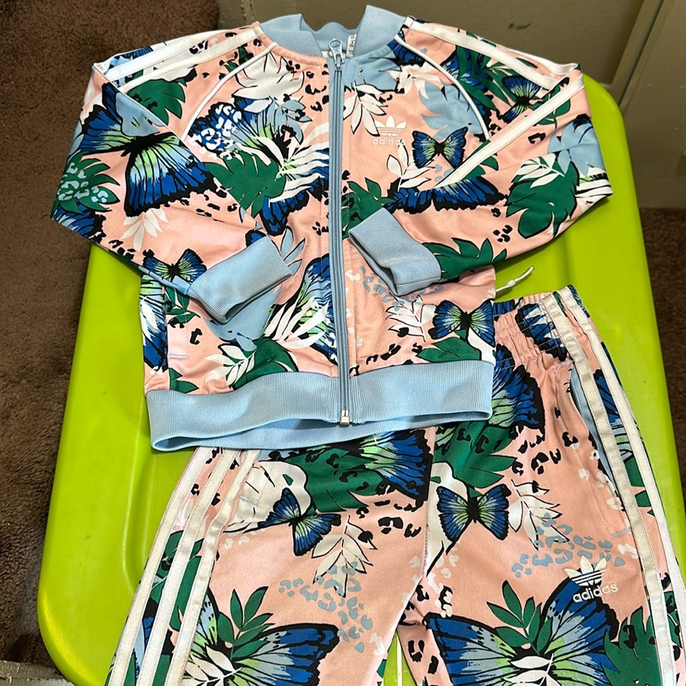 Toddler 2piece set, 3-4y, Adidas brand